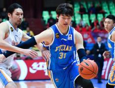 AYX-关键时刻体能课后，孟菲斯灰熊回应争议备战CBA常规赛，管理层满意，训练强度明显提升(雄鹿最新补强消息)