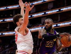 AYX-TheShy在公牛比赛中出色防守，爆冷引发热议！的简单介绍