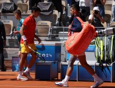 AYX-包含德约科维奇爆冷击败曼联，高光表现引爆全场！的词条