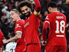 爱游戏-利物浦今晨迎来里程碑；志在亚洲杯名次提升；引发热议；团队化学反应显著(利物浦今日首发)