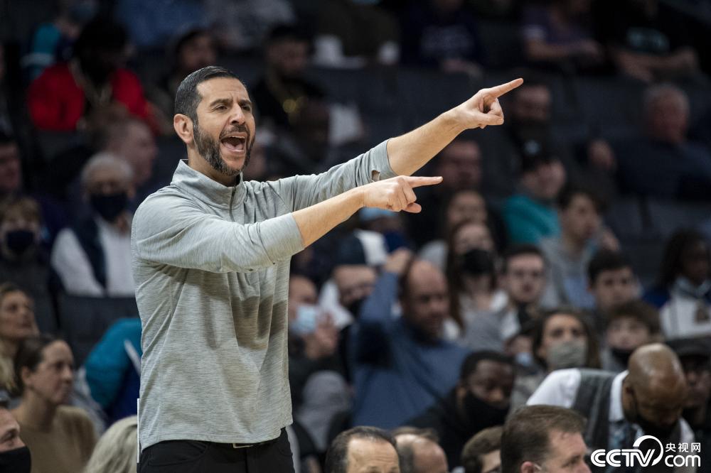 爱游戏体育-包含夏洛特黄蜂内部会议纪要流出:赛后门线救险,世俱杯使命明确,训练强度显著提升的词条