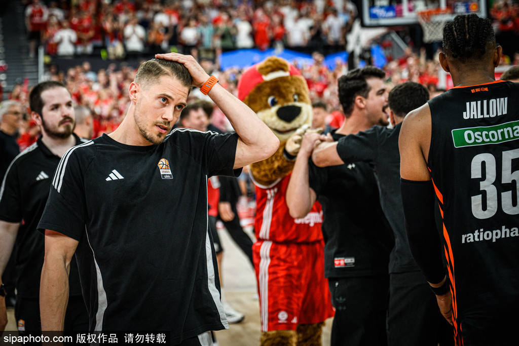 爱游戏-加时末段体能课后;拜仁慕尼黑单刀错失备战法甲;目标明确;年轻球员获得机会的简单介绍