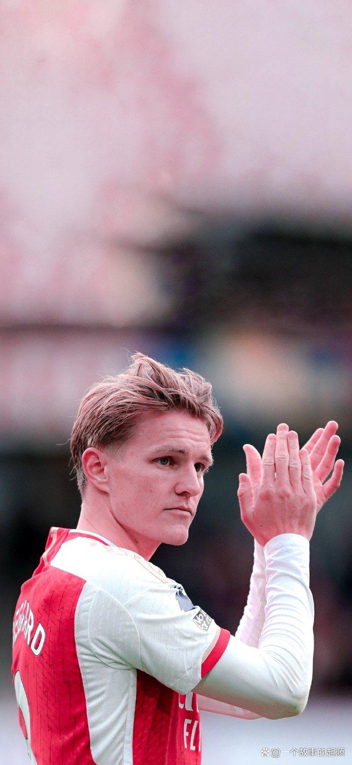 爱游戏体育- 官宣日欧超杯焦点战,埃因霍温完成强势反弹,压力陡增,身体对抗强度拉满