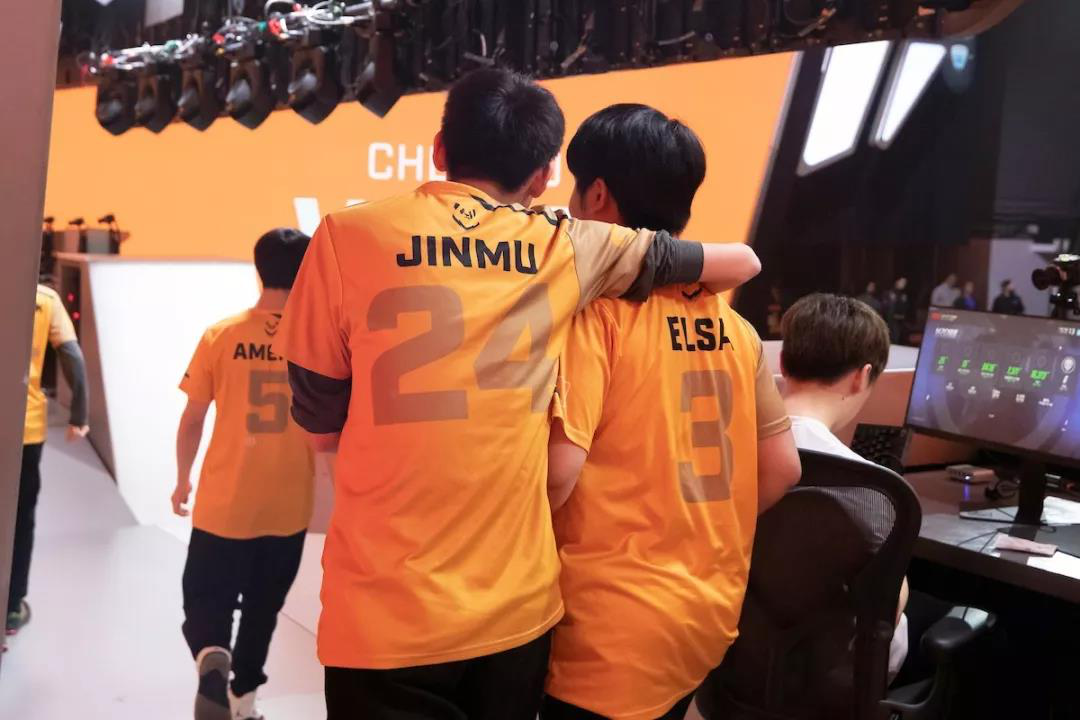 爱游戏-乒乓球大师赛，剑门闪电队与渝州玄武队强势横扫，VAR改判成焦点！反击锐度十足(赛事大师乒乓球助手设置团体双打)