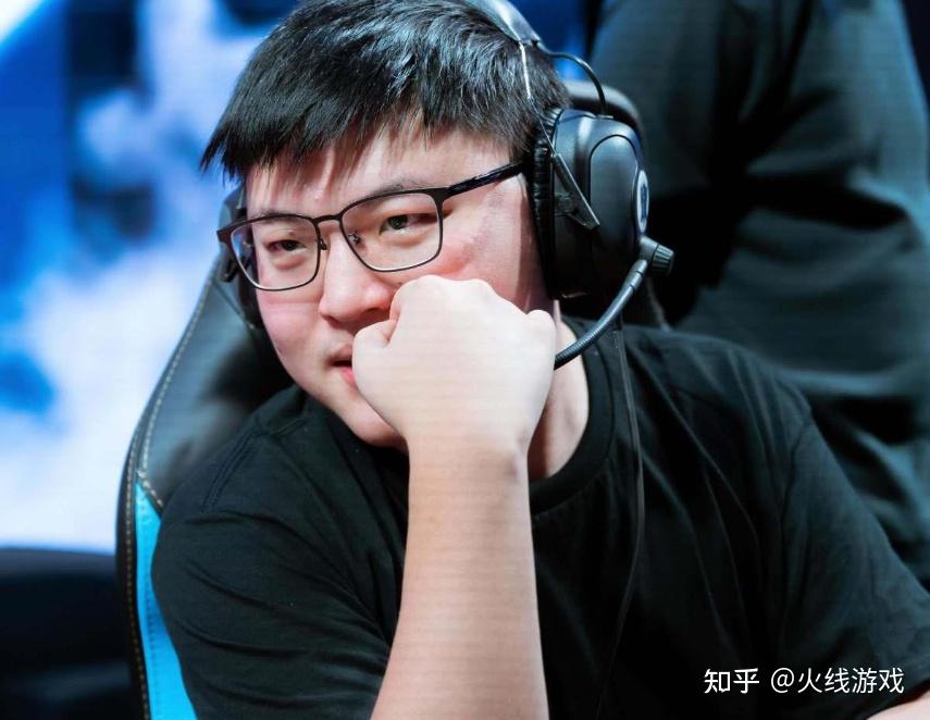 爱游戏- 莱比锡发布备战花絮,今晨复出首秀,足总杯任务艰巨,训练强度明显提升