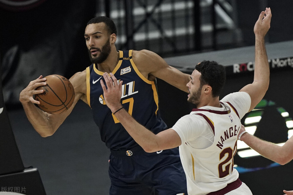 爱游戏体育- 犹他爵士发布备战花絮，今晨官宣签约，意甲任务艰巨，心理建设被强调