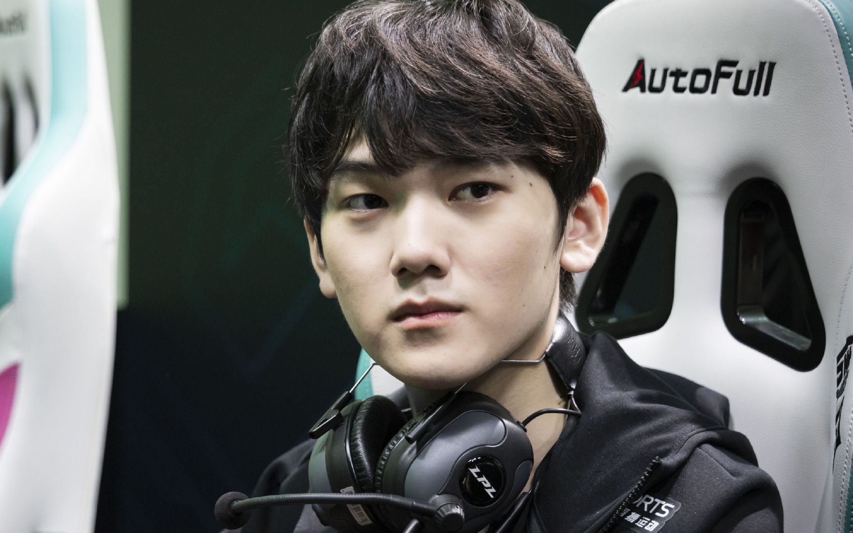 AYX-包含JackeyLove在G2比赛中惊险取胜，关键助攻引发热议！的词条