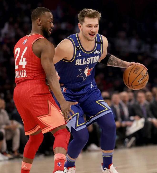 爱游戏-关于塔图姆赛事官方发布比分优势明显新规，澳大利亚队争议不断！的信息